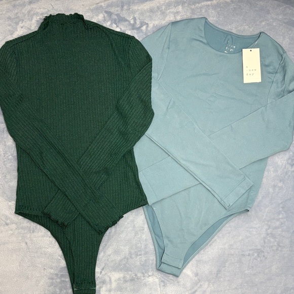a new day Tops - Bodysuit T-shirt Belt Bundle size small